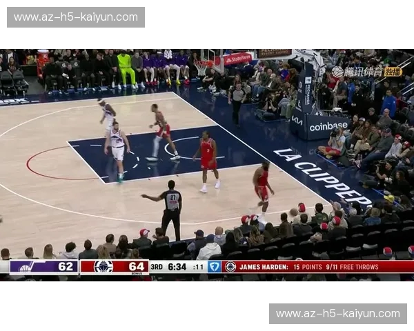 瞬息万变，惊心动魄！快船vs爵士文字直播，一场不容错过的篮球盛宴！